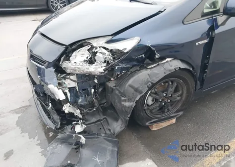 2012 Toyota Prius Three z USA, uszkodzony, nr VIN JTDKN3DU1C1574100